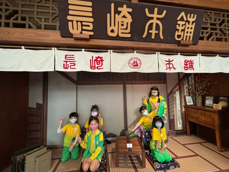 slider image 4